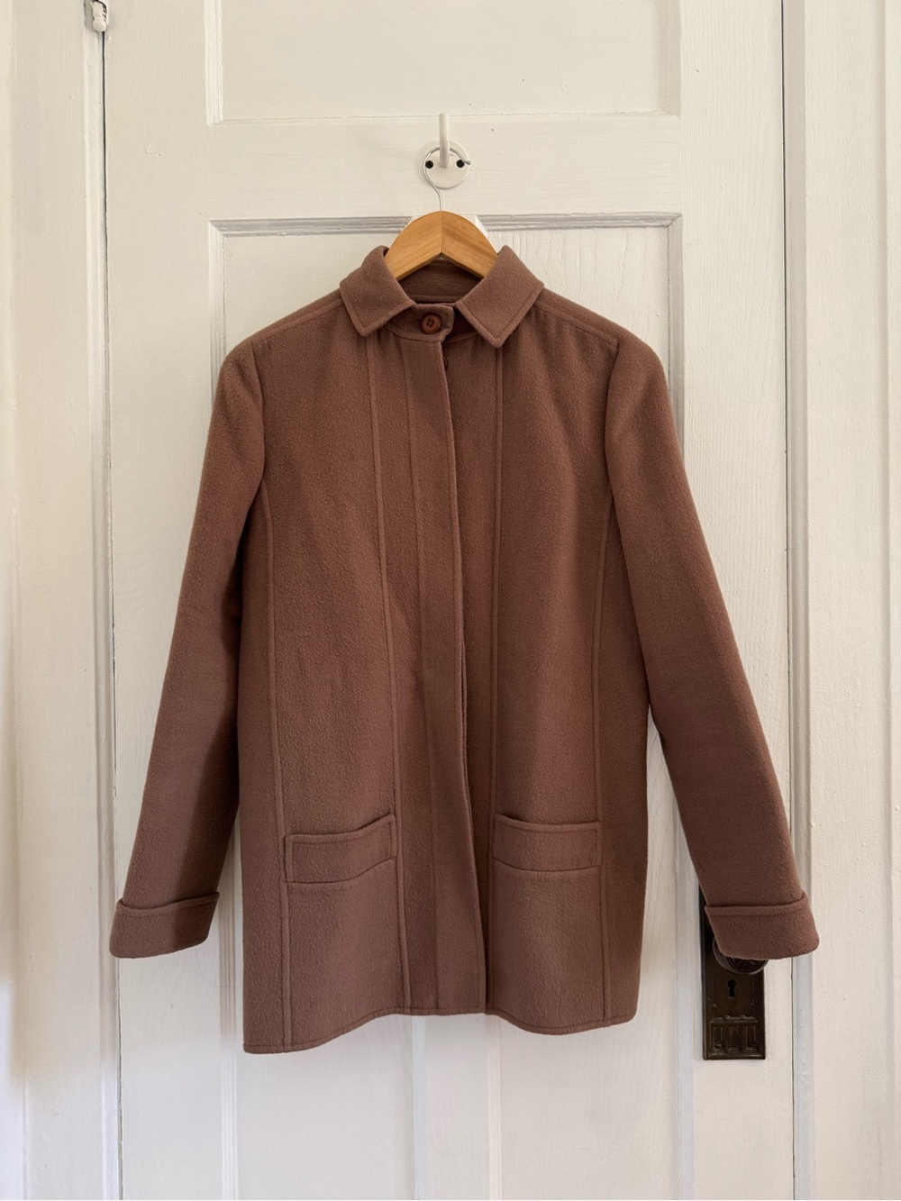 Oscar De La Renta light wool camel jacket for spring or fall